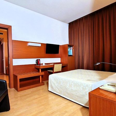 Bella Italia Palace Hotel Novara Exterior photo