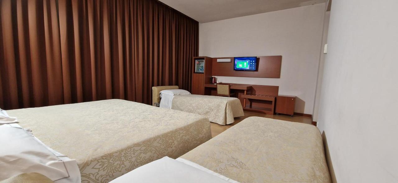 Bella Italia Palace Hotel Novara Exterior photo